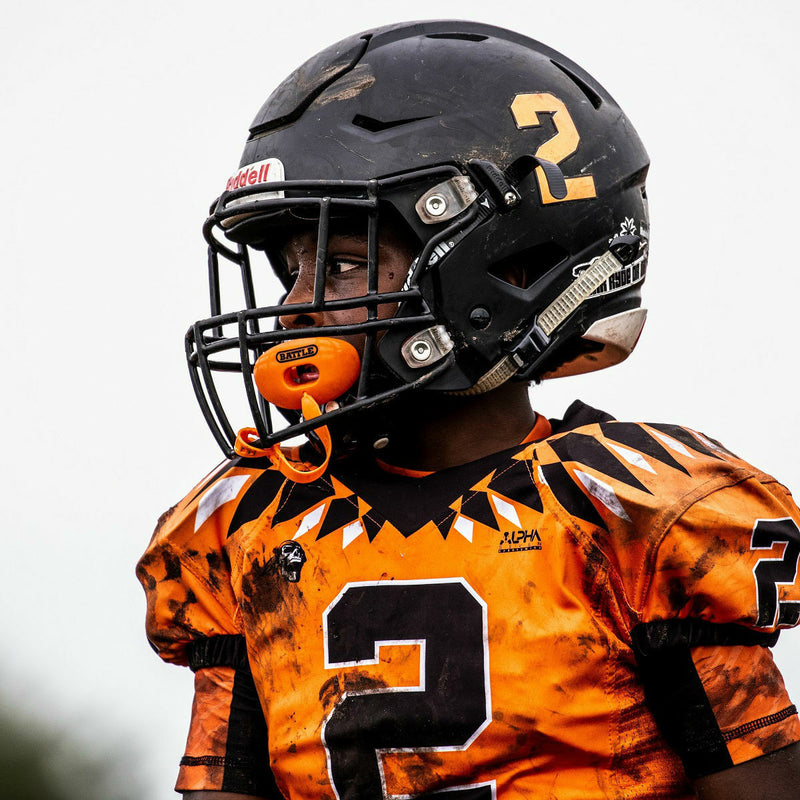 White
Black
Red
Maroon
Columbia
Royal Blue
Navy
Neon-Green
Kelly Green
Orange
Silver
Pink
Purple
Vegas Gold
Neon Yellow
Oxygen Convertible Strap Football Mouthguard by Battle Sports